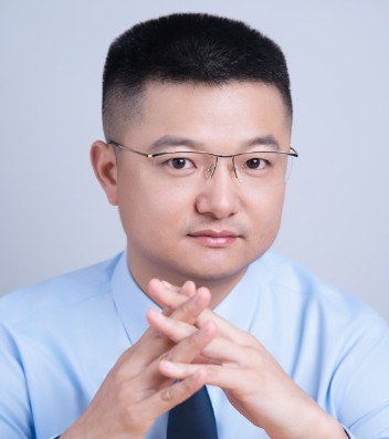 李鑫